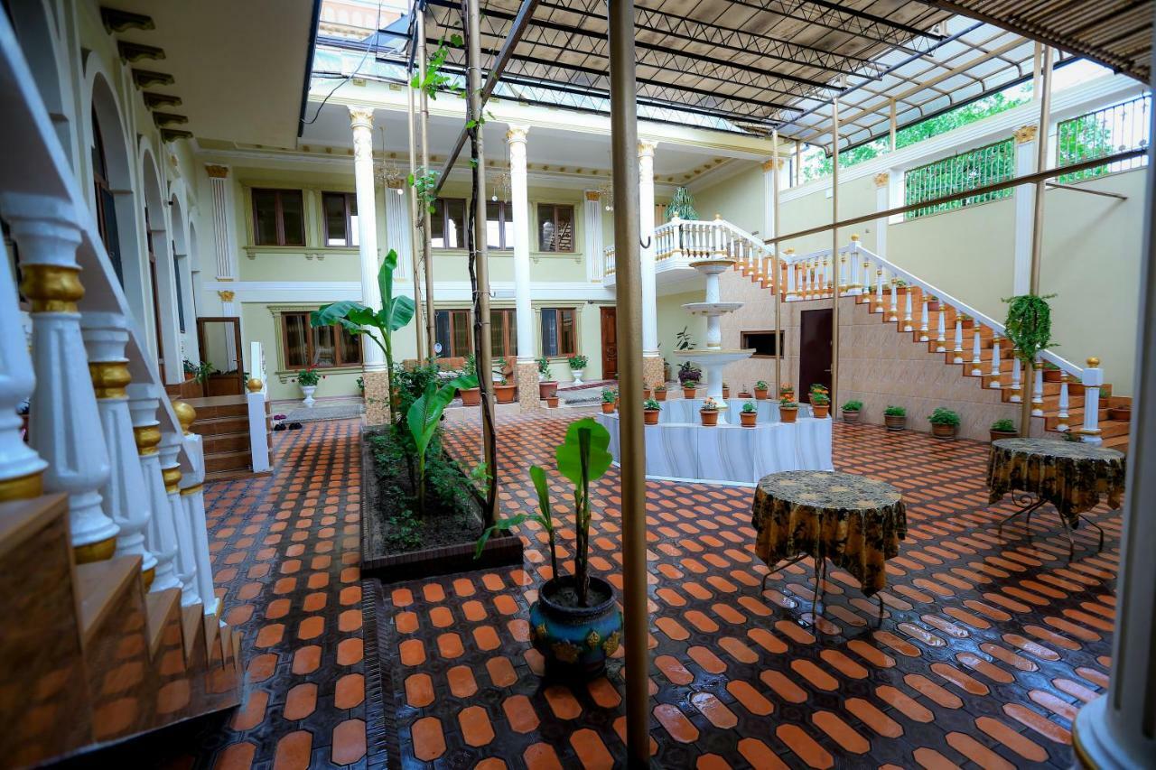 Hotel Kurush Dushanbe Bagian luar foto